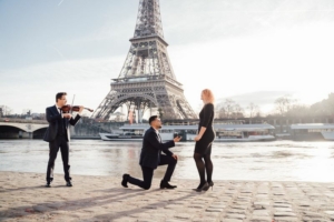 Le violoniste David Amsellem lors d'une demande en mariage