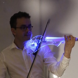 Violon lumineux à led